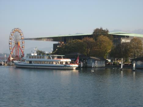 Luzern 063.jpg   19kb   26.03.2021 22:39:49